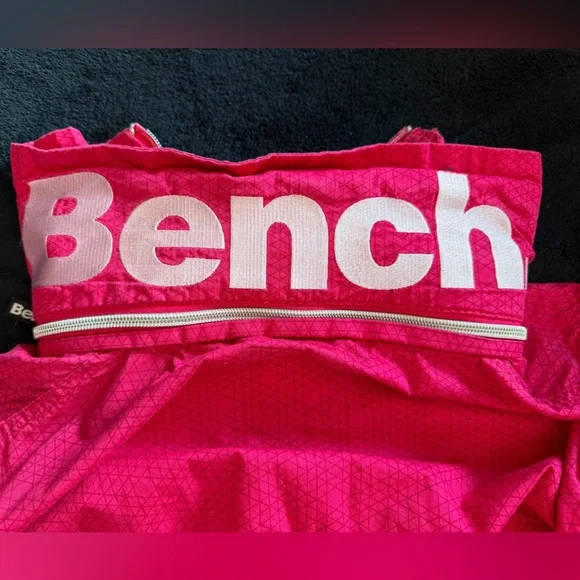 Bench Spring Jacket with zip-away hood - Picture 10 of 10